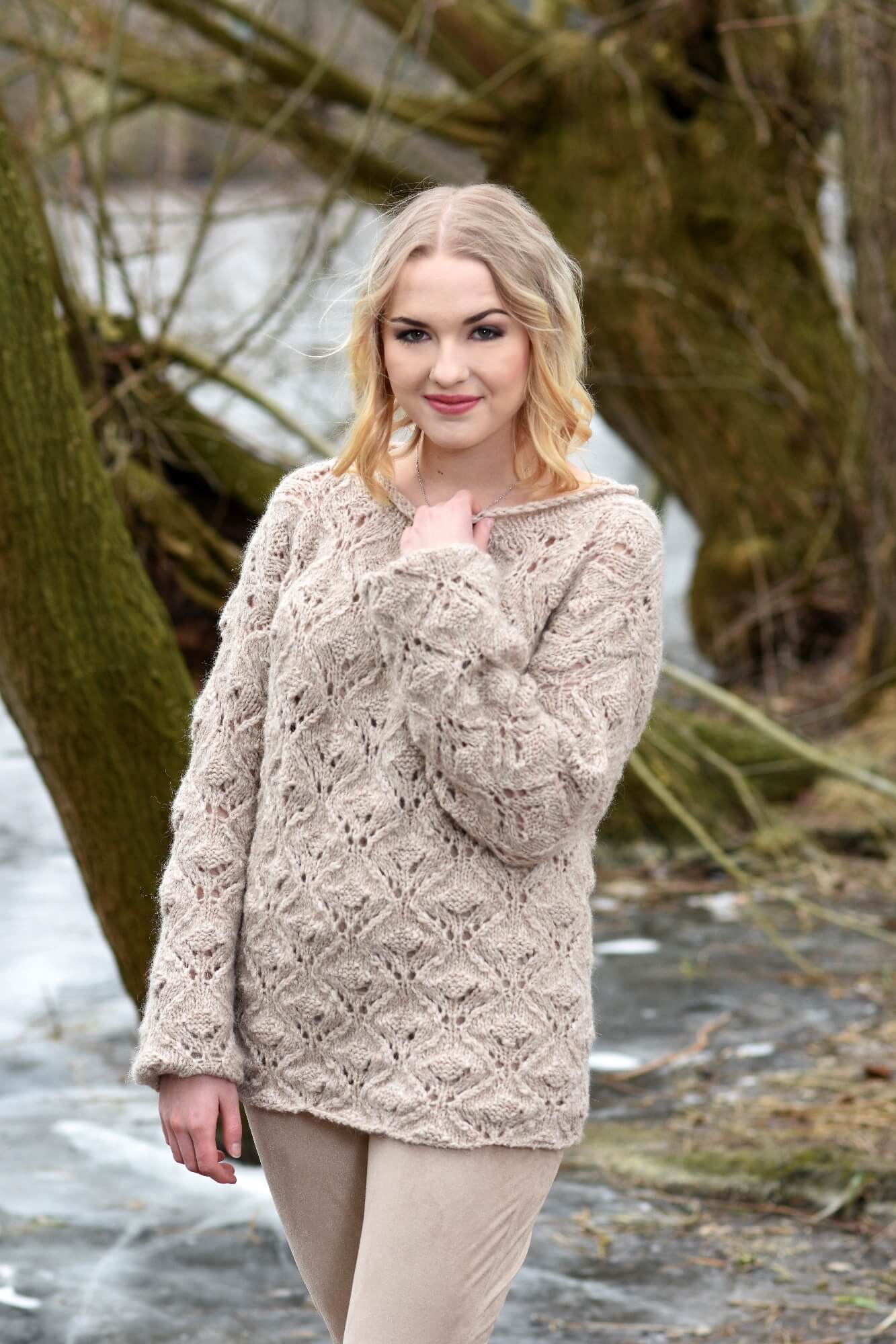 Pullover mit Lochmuster mit Struktur stricken